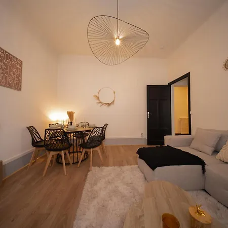 L'elegance - Cosy & Chill Apartamento